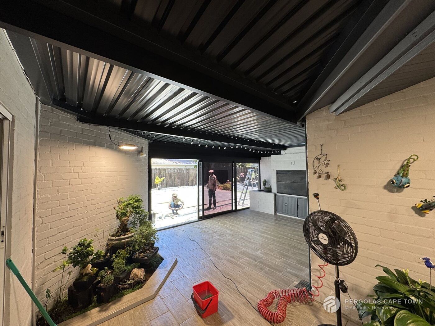 Aluminium Extruded Pergola, Flamingo Vlei, Table View — view 4