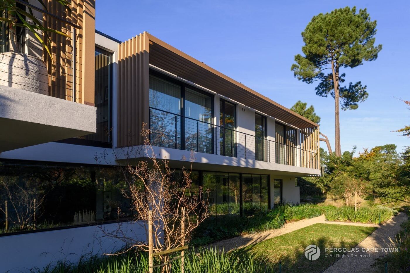 Louvre Roofs & Pergolas in the Southern Suburbs